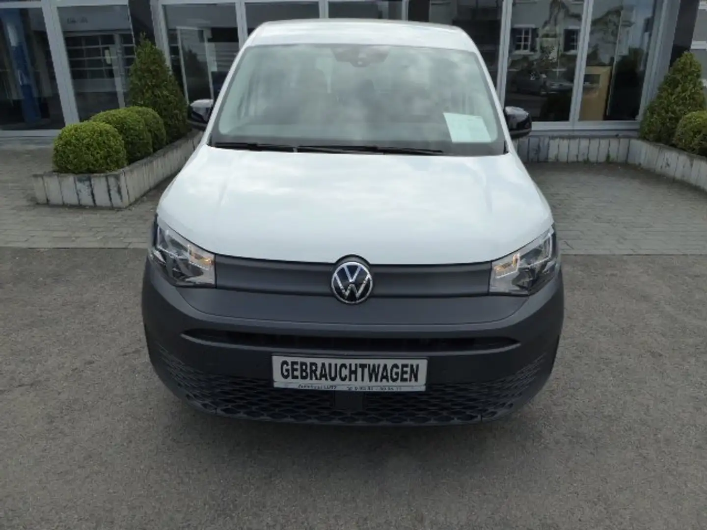 Volkswagen Caddy 2.0 TDI BMT (7-Si.) DSG Maxi Weiß - 1