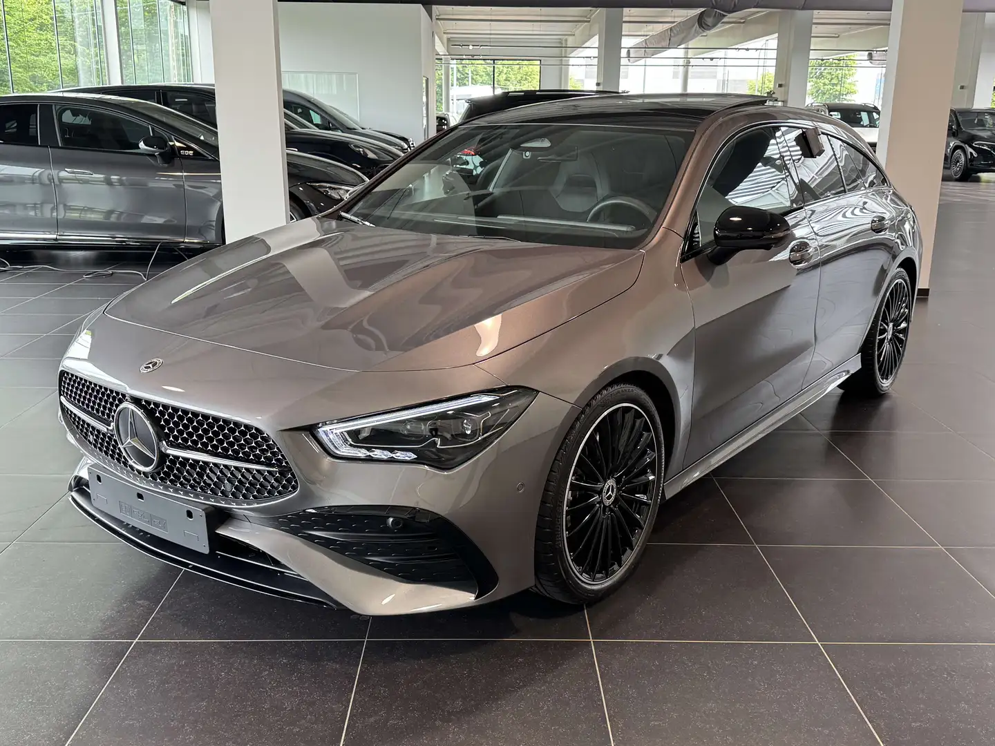 Mercedes-Benz CLA 200 SB Amg Night Pack, Panorama, Multibeam Led, 19 Inc Blanc - 1