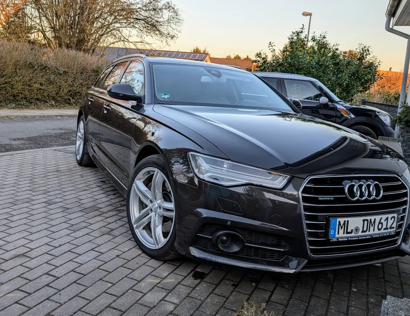 Audi A6 Avant 3.0 TDI quattro S tronic Grau - 2