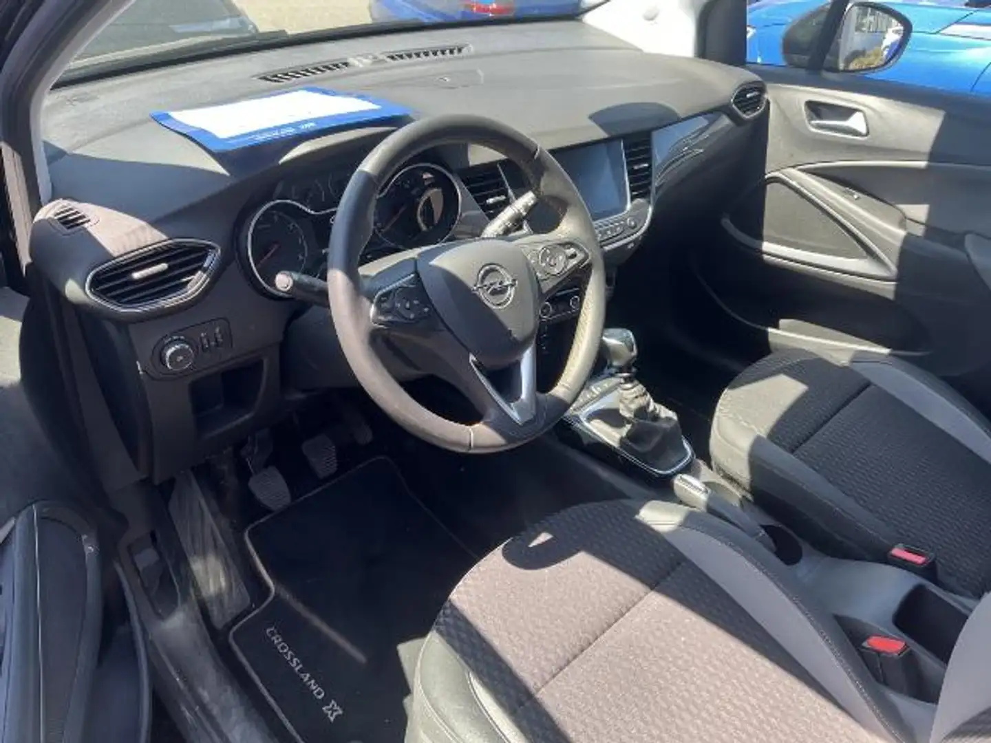 Opel Crossland X 1.2 Turbo Innovation - Navi - RFK - 180 Grad - S Чёрный - 2