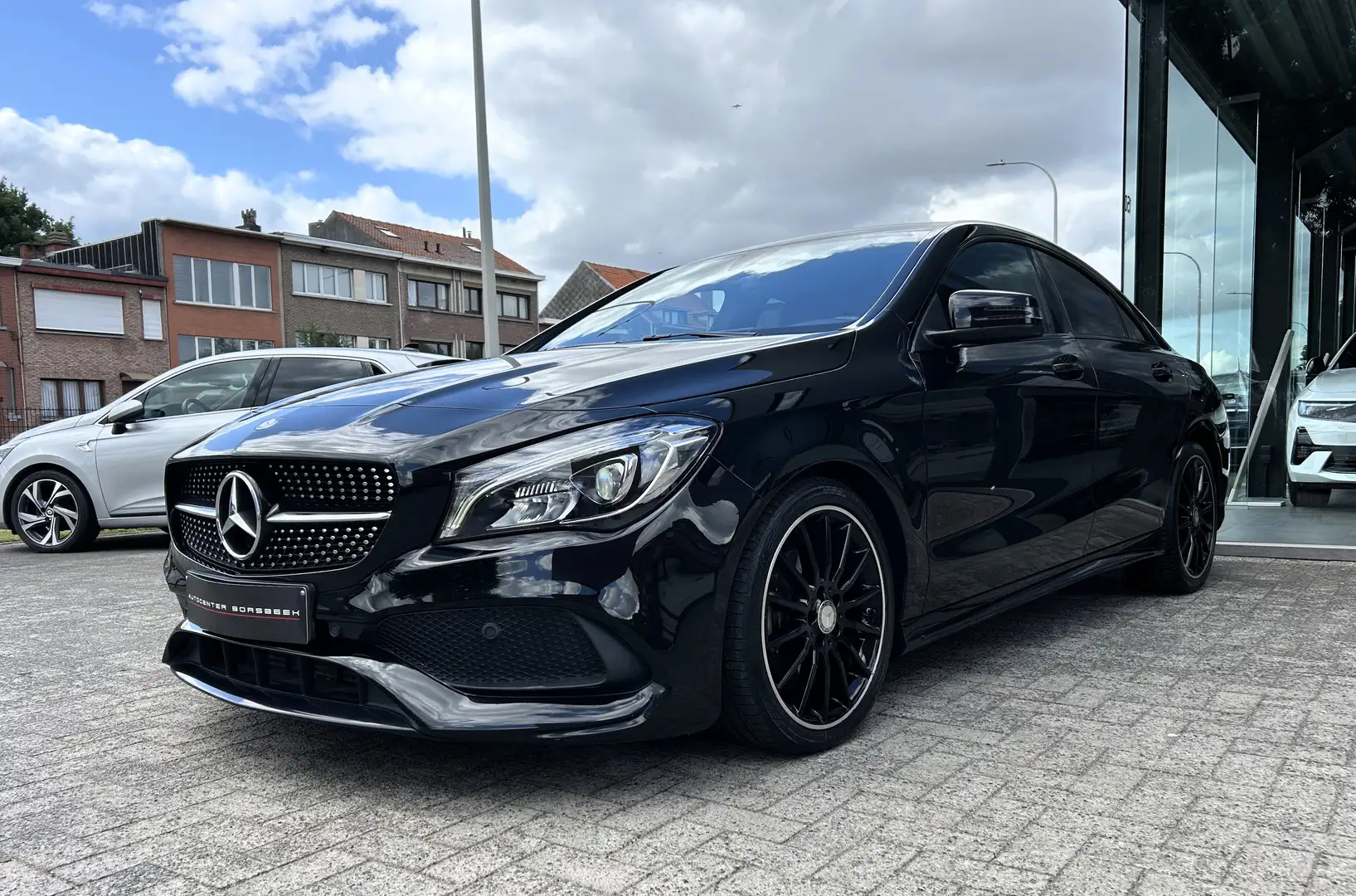 Mercedes-Benz CLA 180 d AMG Line Noir - 2