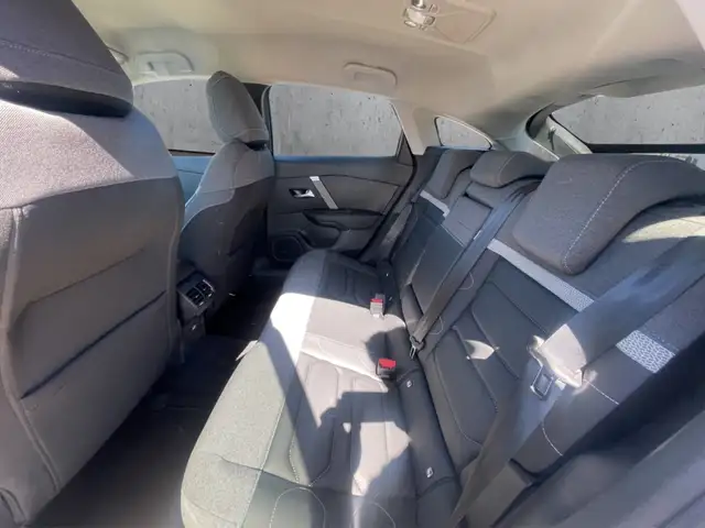 Citroen C4 view 8