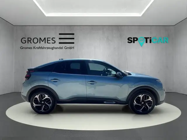 Citroen C4 view 2
