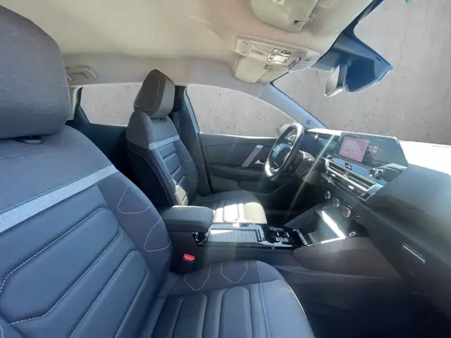 Citroen C4 view 13