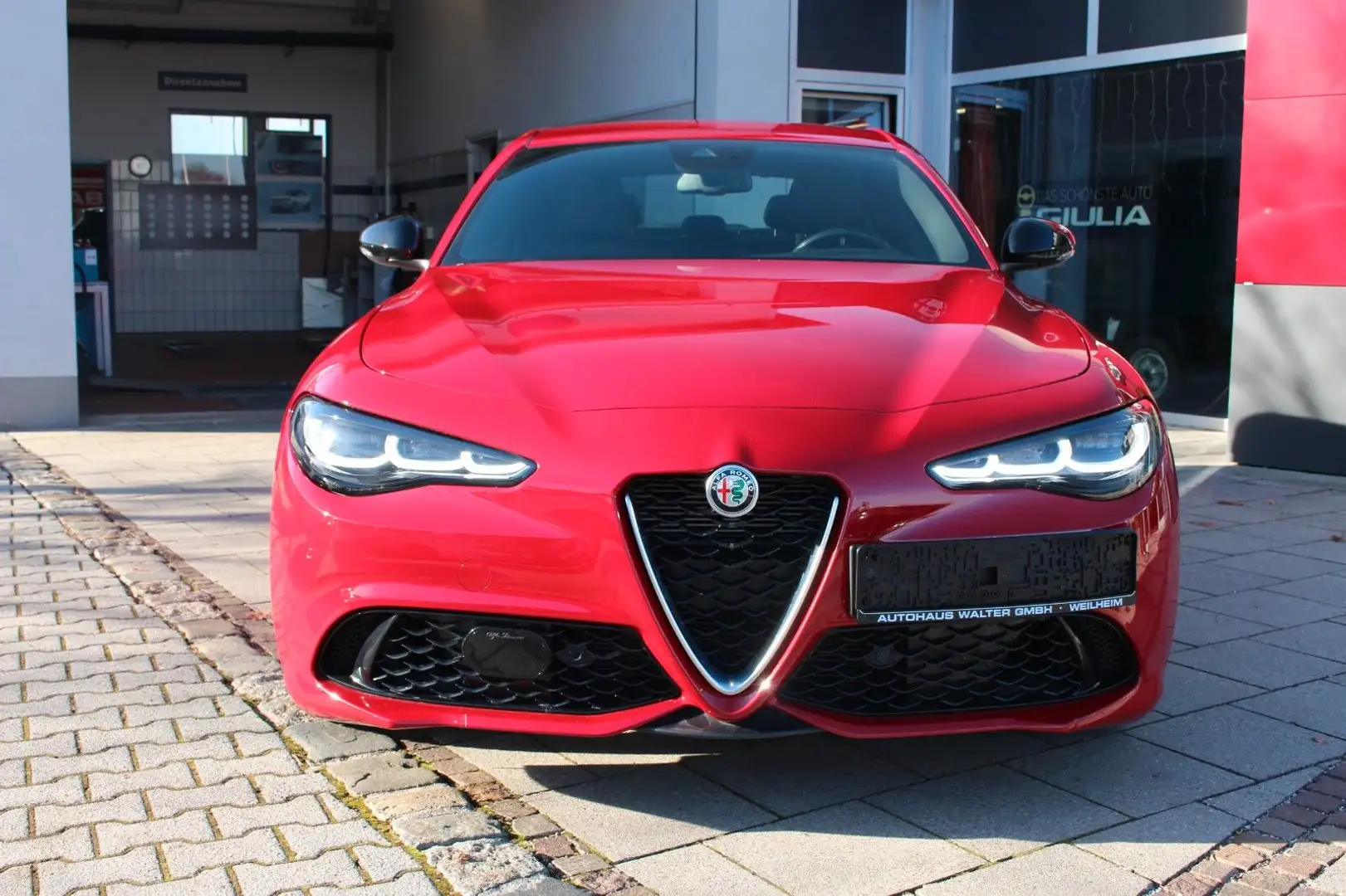 Alfa Romeo Giulia Ti Q4 Werksgarantie 03-27 Matrix-LED Rot - 2