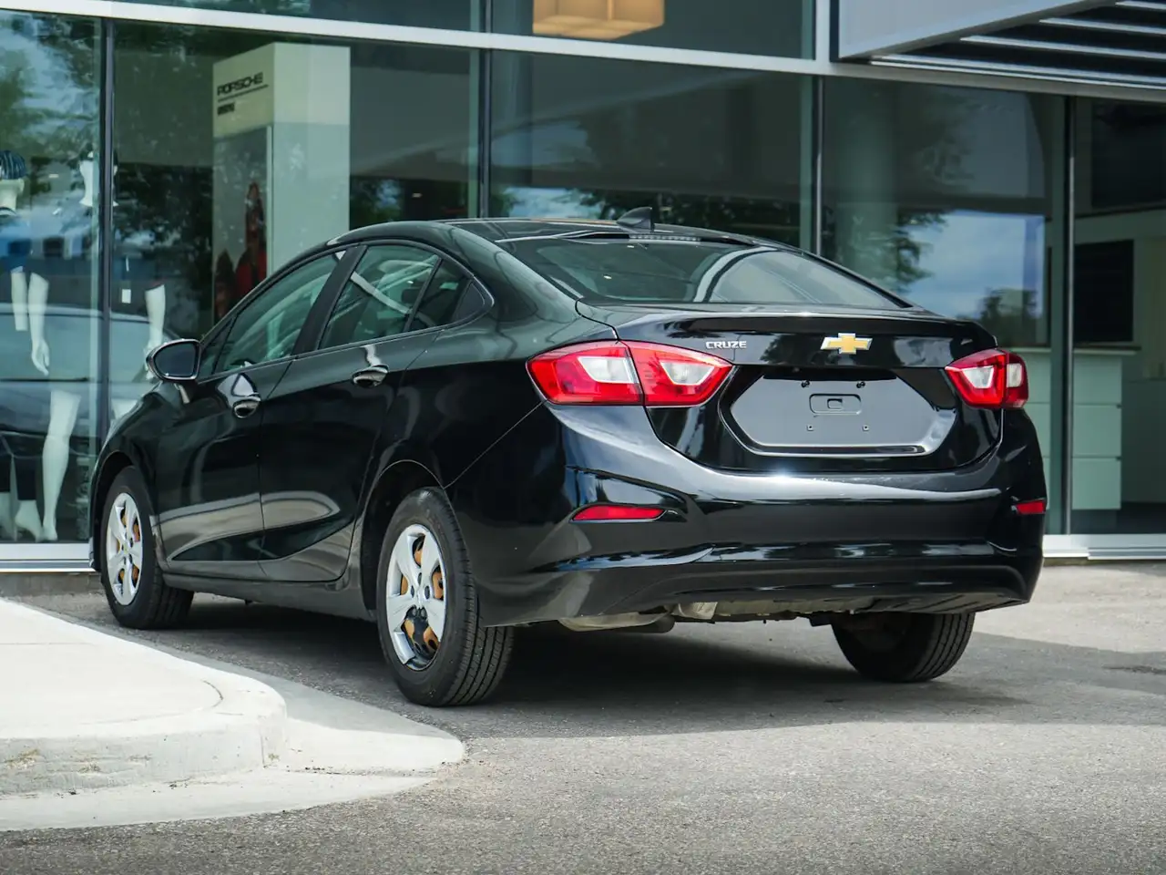 Chevrolet Cruze снимка Chevrolet Cruze
