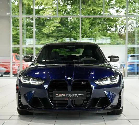 BMW M3 view 3