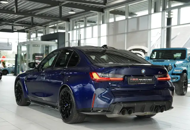 BMW M3 view 9
