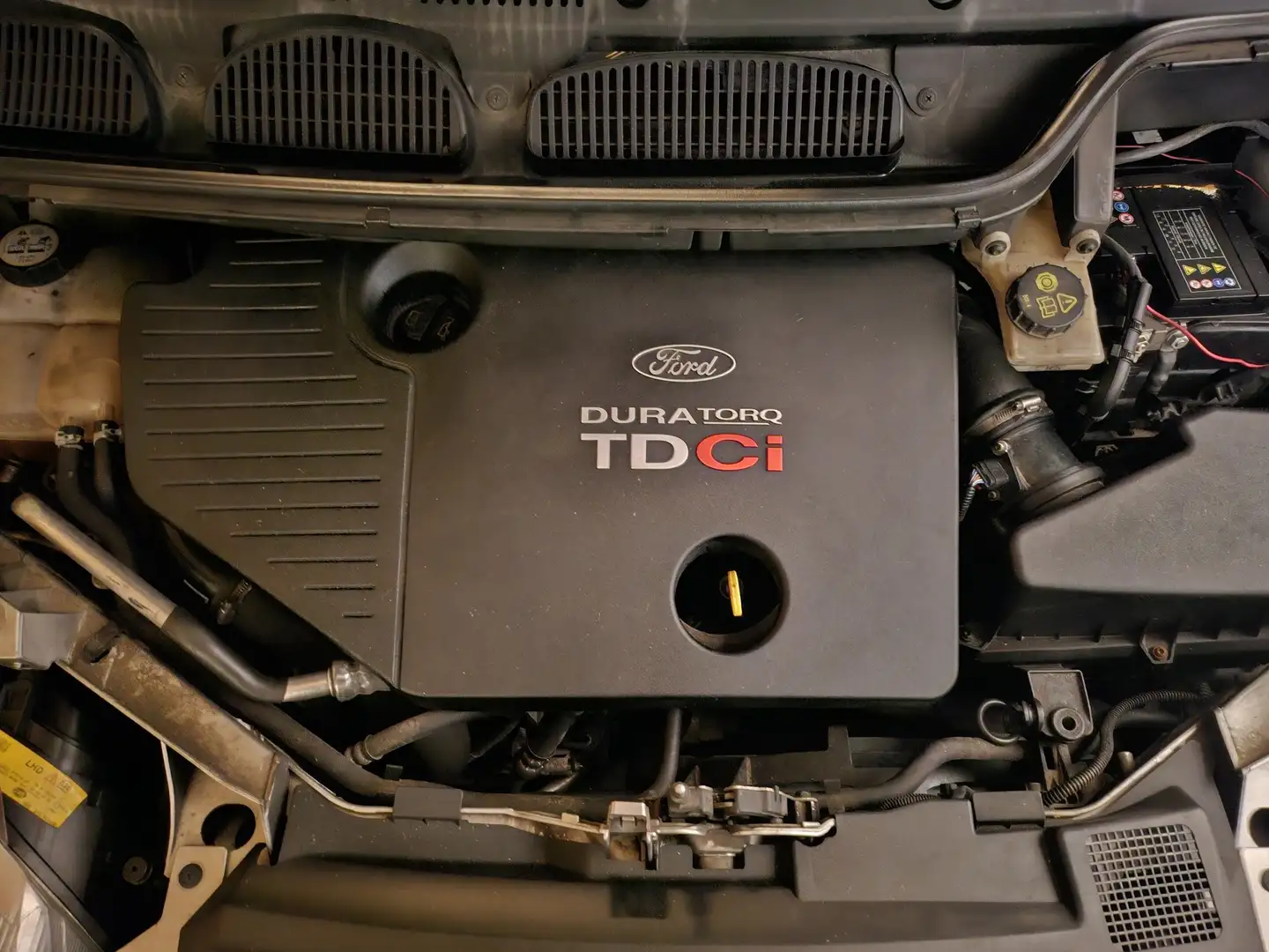 Ford Focus C-Max 1.8 Turbo TDCi Ghia - 1