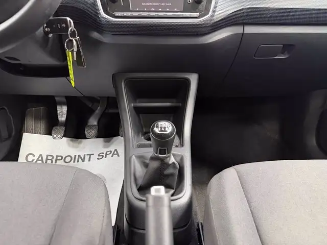 Volkswagen Up! view 12