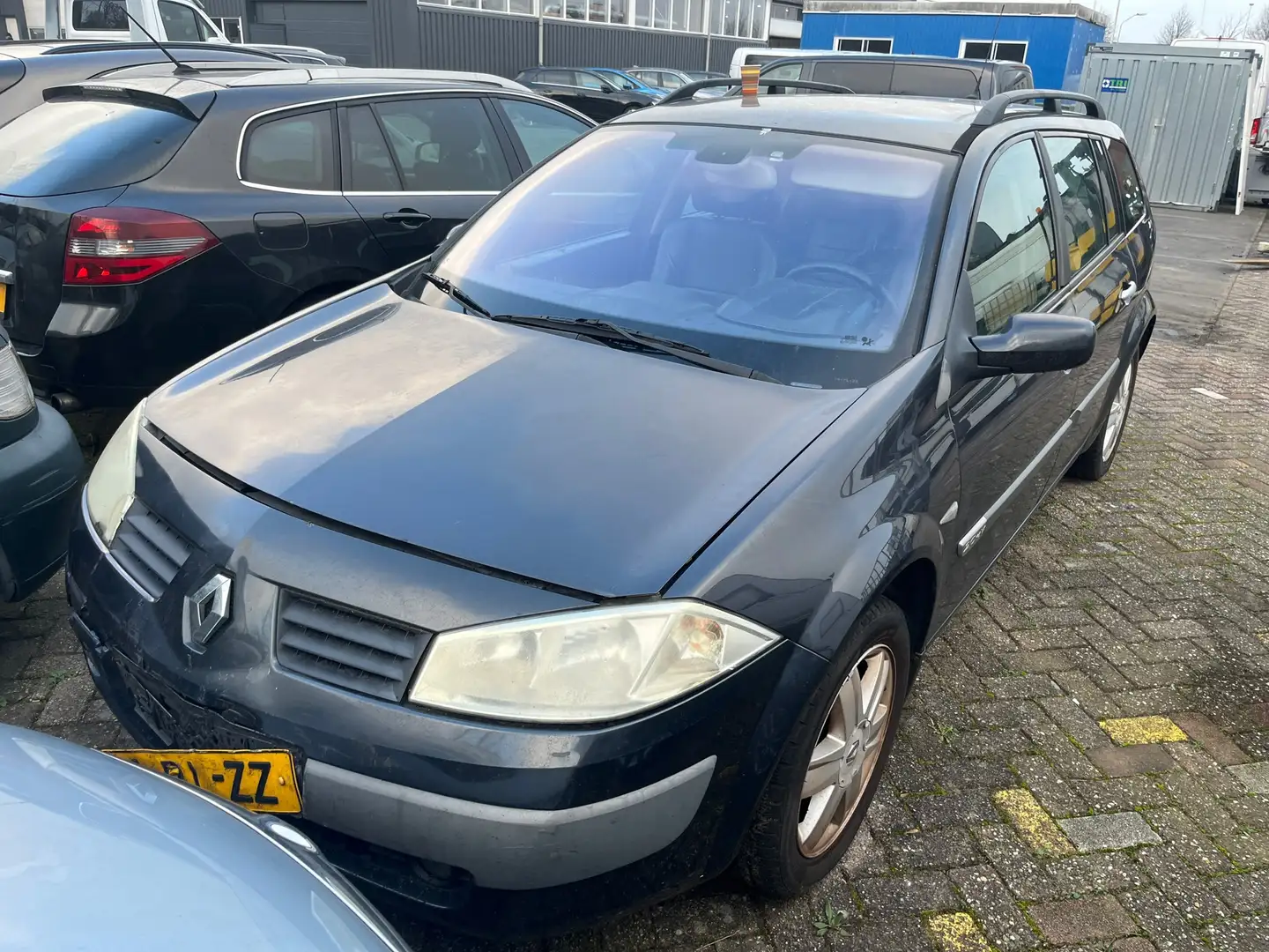 Renault Megane Grand Tour 2.0-16V Dynamique Luxe Grigio - 1