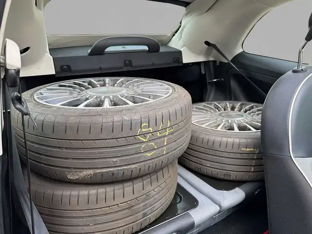 Fiat 500C view 8