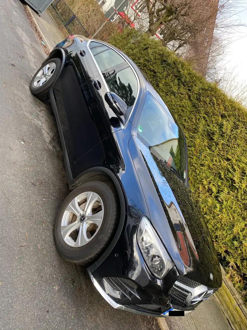 Mercedes-Benz GLC 250 4Matic 9G-TRONIC AMG Line - 2