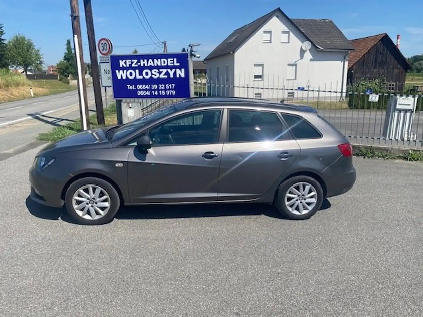 SEAT Ibiza ST Reference 1,0 Start-Stopp Gris - 2
