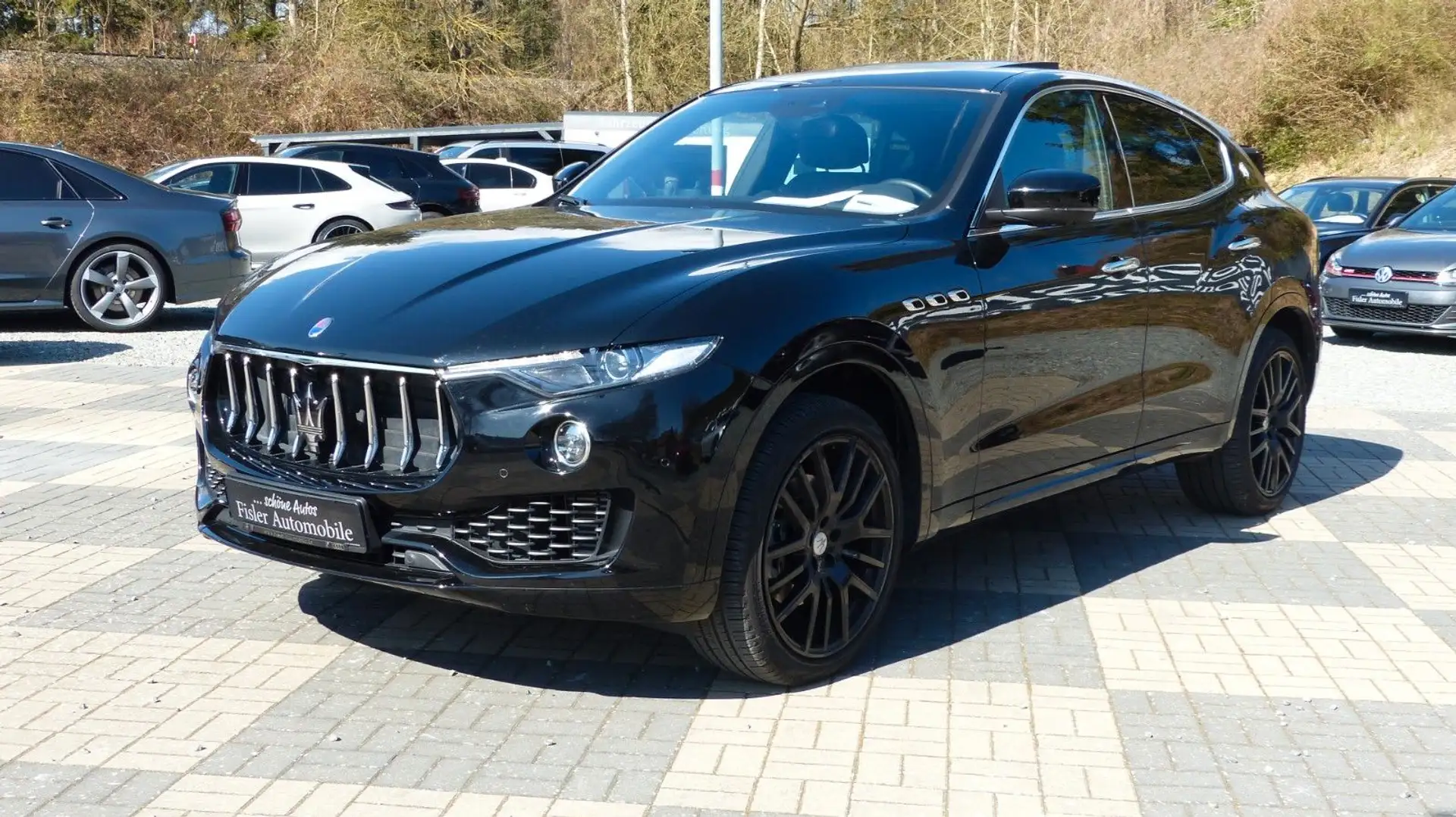 Maserati Levante 3.0 V6 Leder  Panorama 21 Zoll RF Kamera Fekete - 1
