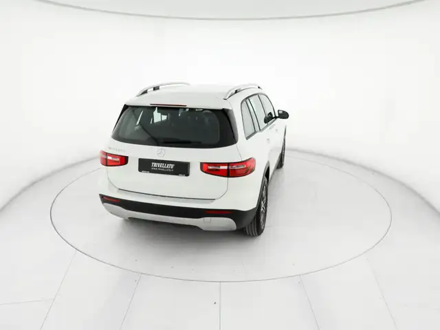 Mercedes-Benz GLB view 6