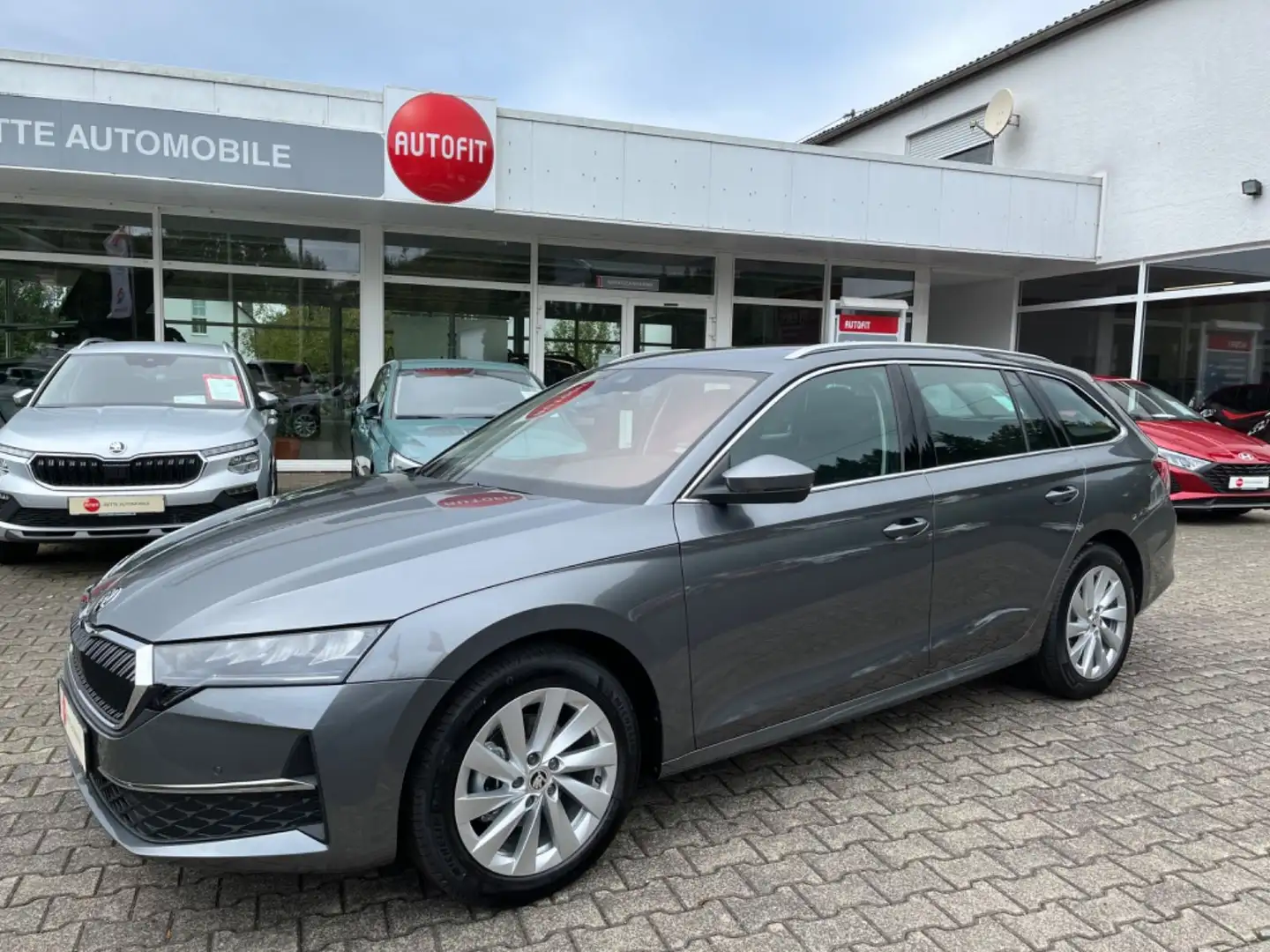 Skoda Octavia 1.5 TSI MHEV DSG Selection *ACC*PDC*KAM* Grau - 1