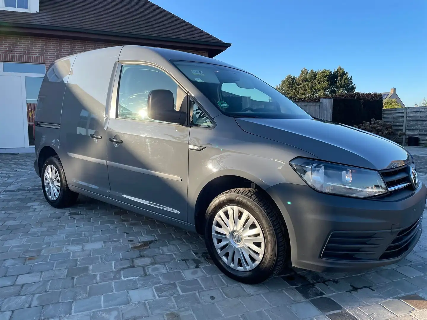 Volkswagen Caddy 1.0 TSI Alltrack - 1