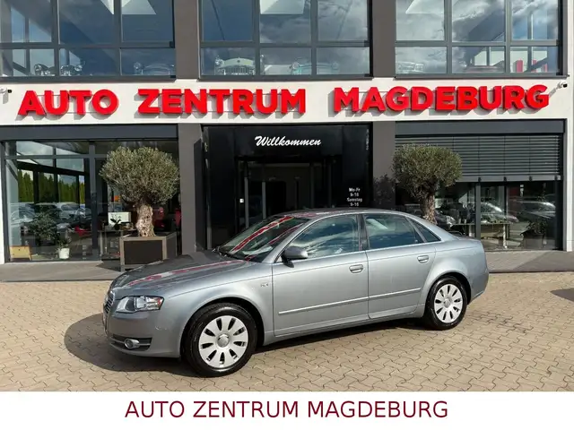 Audi A4 Lim. 2.0 *TEMPOMAT*SITZHEIZUNG*2-ZONEN-KLIMA*