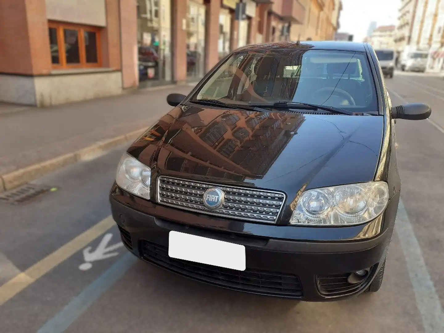 Fiat Punto Classic 1.2 5 porte Natural Power Negro - 2