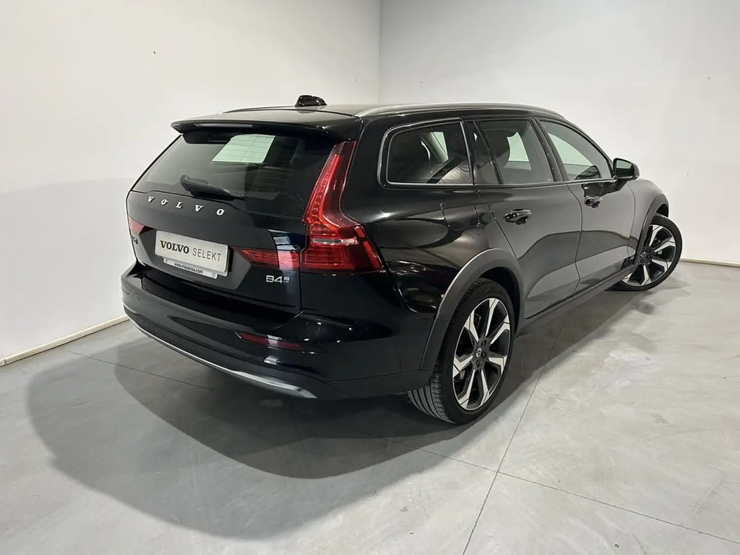 Volvo V60 Cross Country B4 Core AWD Aut. Negro - 2