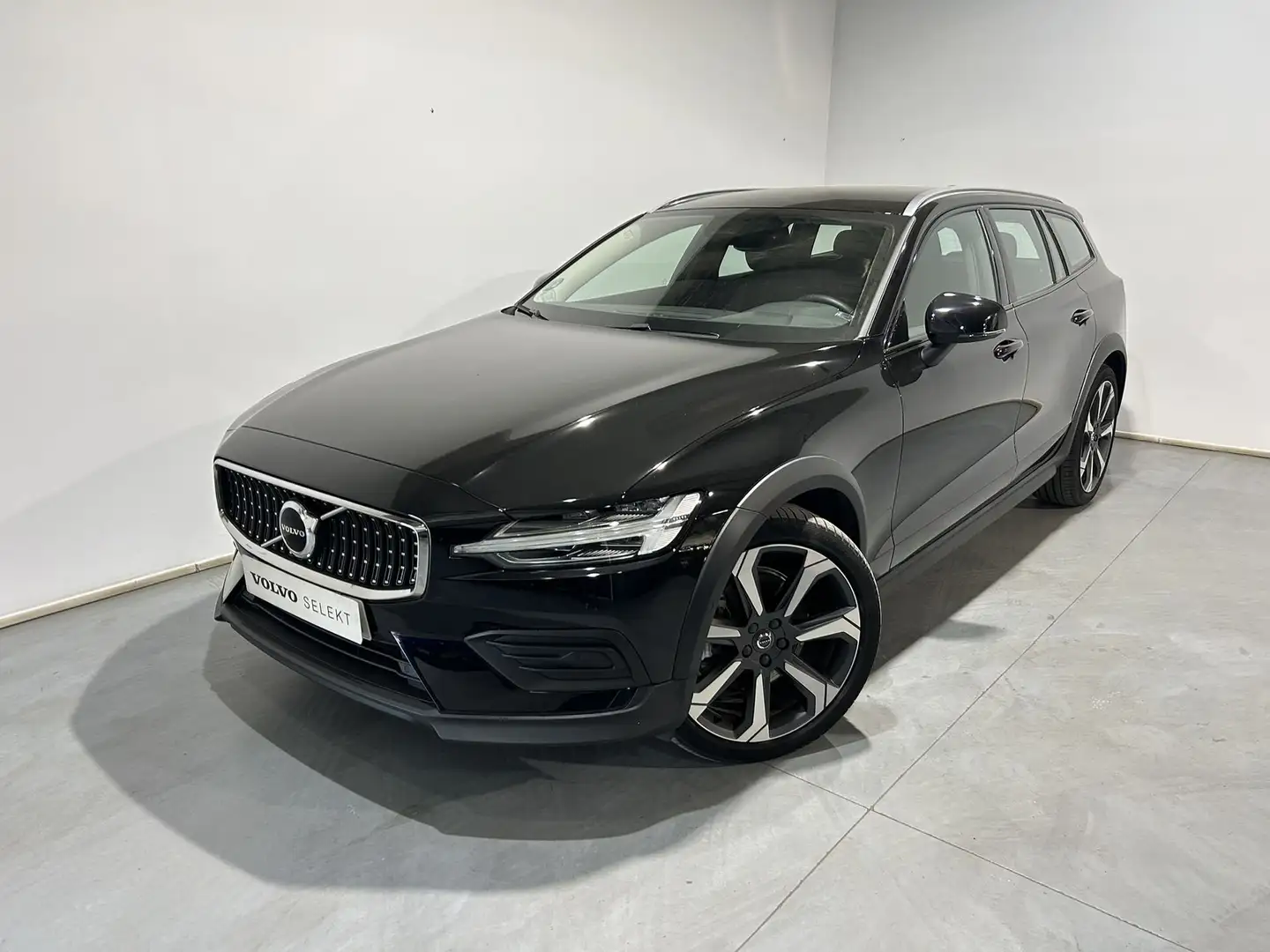 Volvo V60 Cross Country B4 Core AWD Aut. Negro - 1