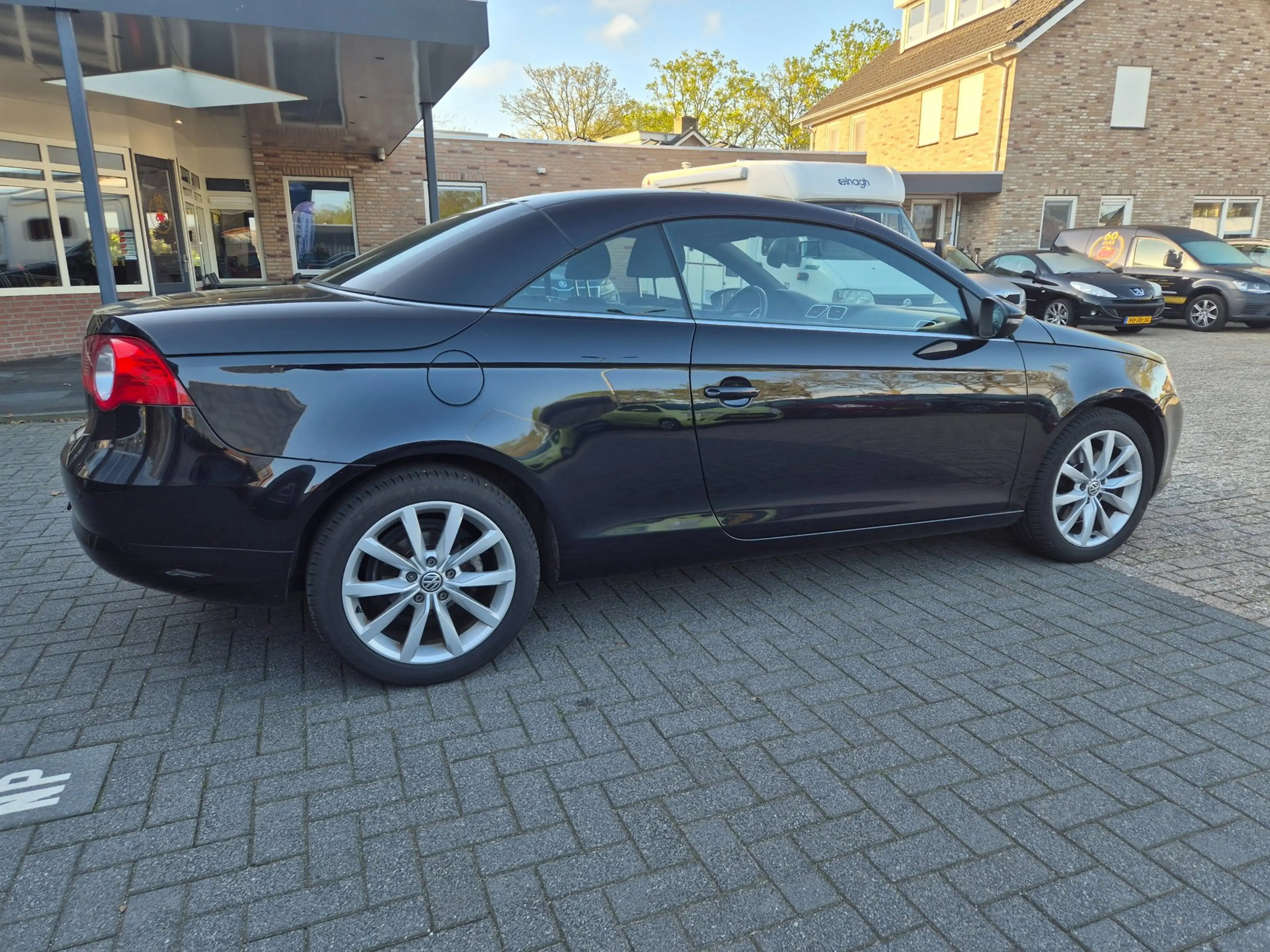 Volkswagen Eos 1.4 TSI — photo 8