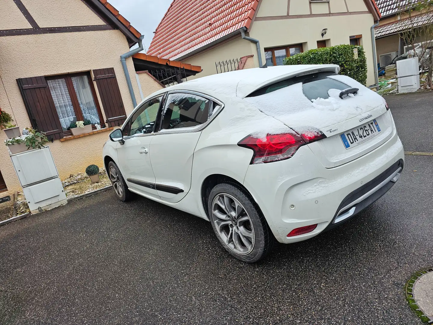 DS Automobiles DS 4 Thp 200 Biały - 1