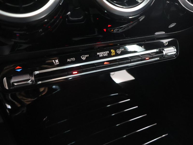 Mercedes-Benz CLA 180 Star Edition LIMITED | Stoelverwarming | Achteruit — photo 27
