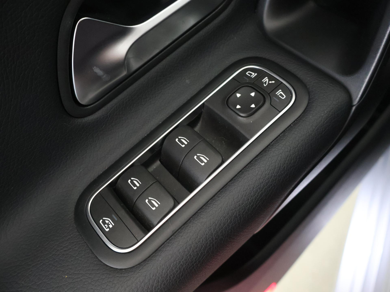 Mercedes-Benz CLA 180 Star Edition LIMITED | Stoelverwarming | Achteruit — photo 38