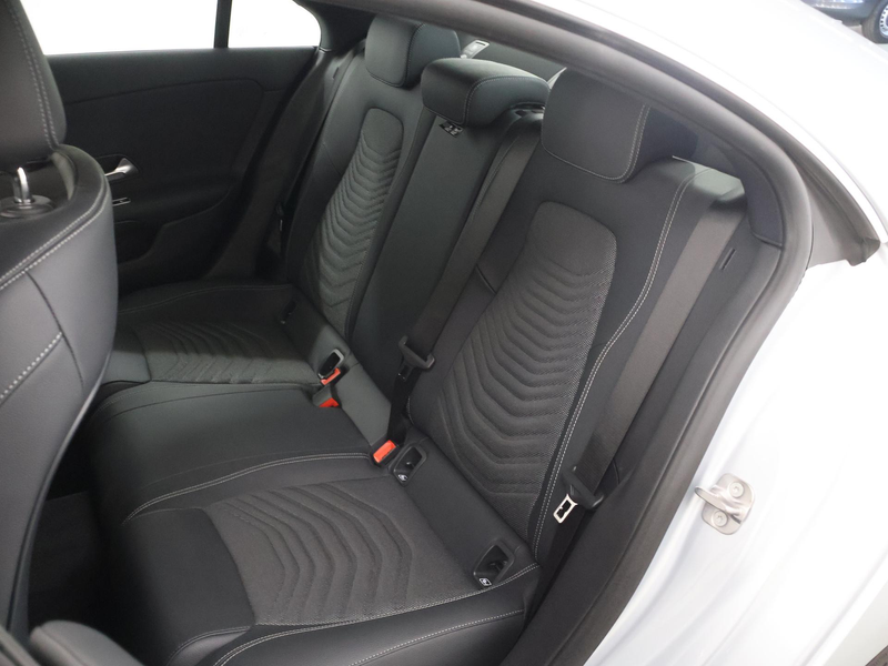 Mercedes-Benz CLA 180 Star Edition LIMITED | Stoelverwarming | Achteruit — photo 11