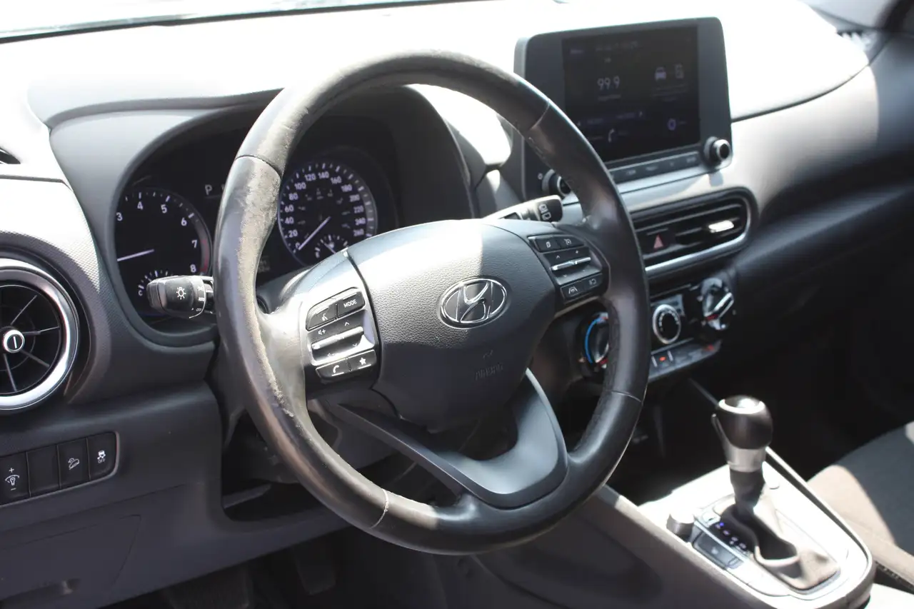 Hyundai KONA photo Hyundai KONA
