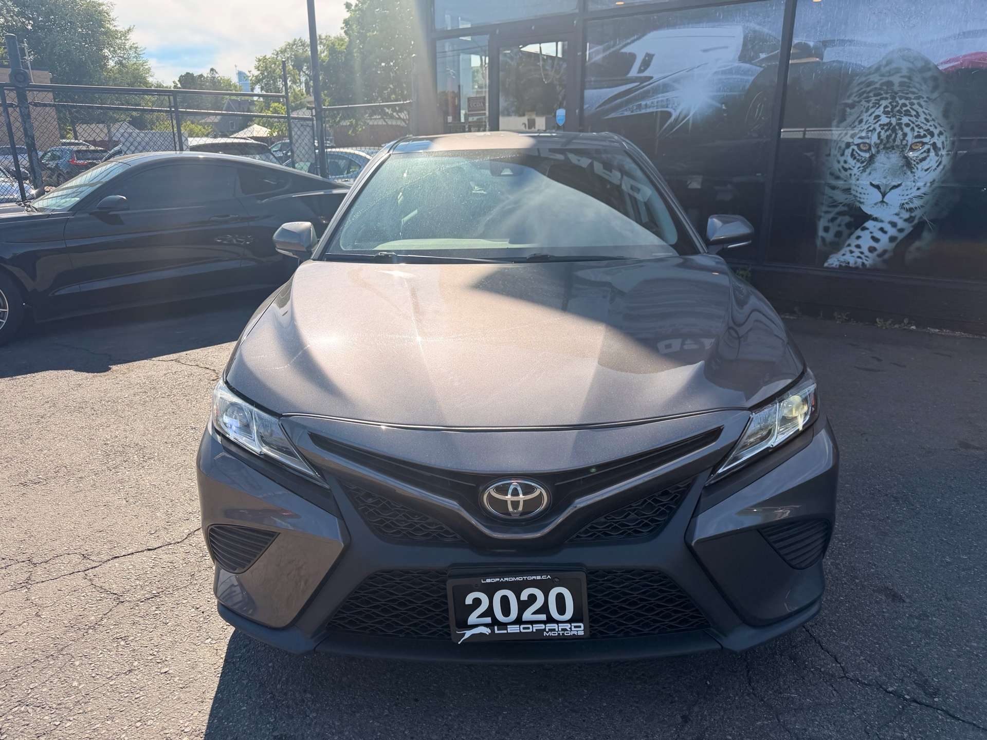 2020 Toyota Camry SE, Camera, Blind Spots, Lane assist, Leather, All — снимка 1