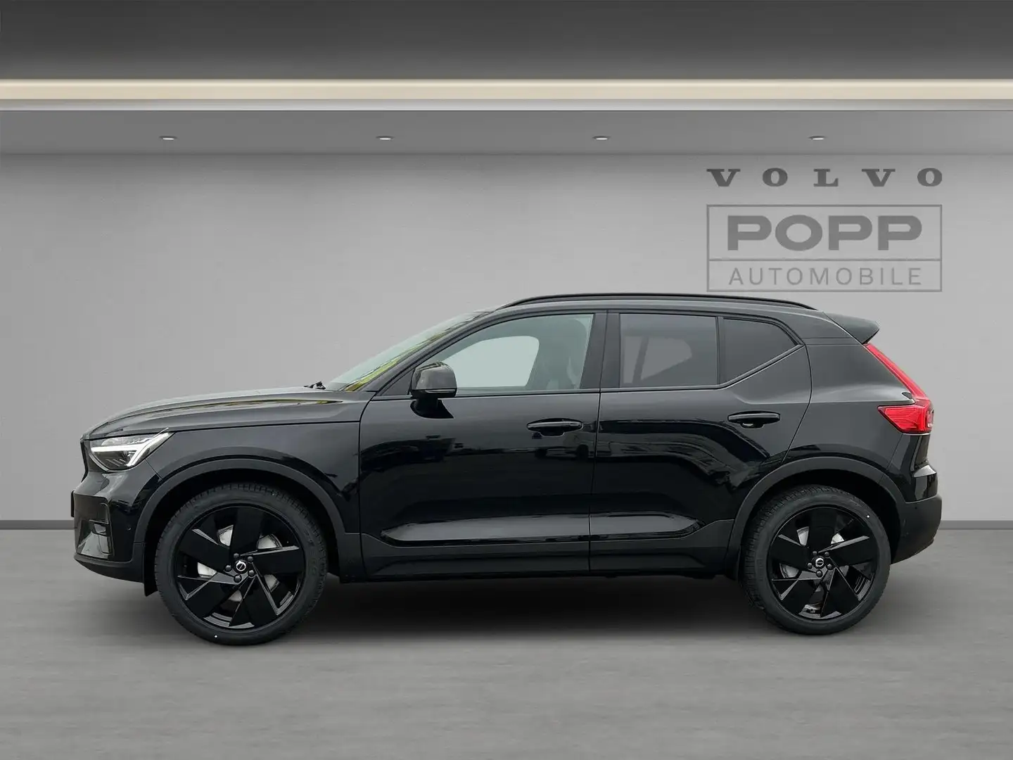 Volvo XC40 B3 Plus Black Edition 20" 360° ACC FHZ PANO Nero - 2