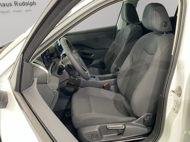 Volkswagen T-Roc 1.5 eTSI DSG Life / LED RFK — photo 6