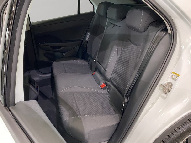 Volkswagen T-Roc 1.5 eTSI DSG Life / LED RFK — photo 10