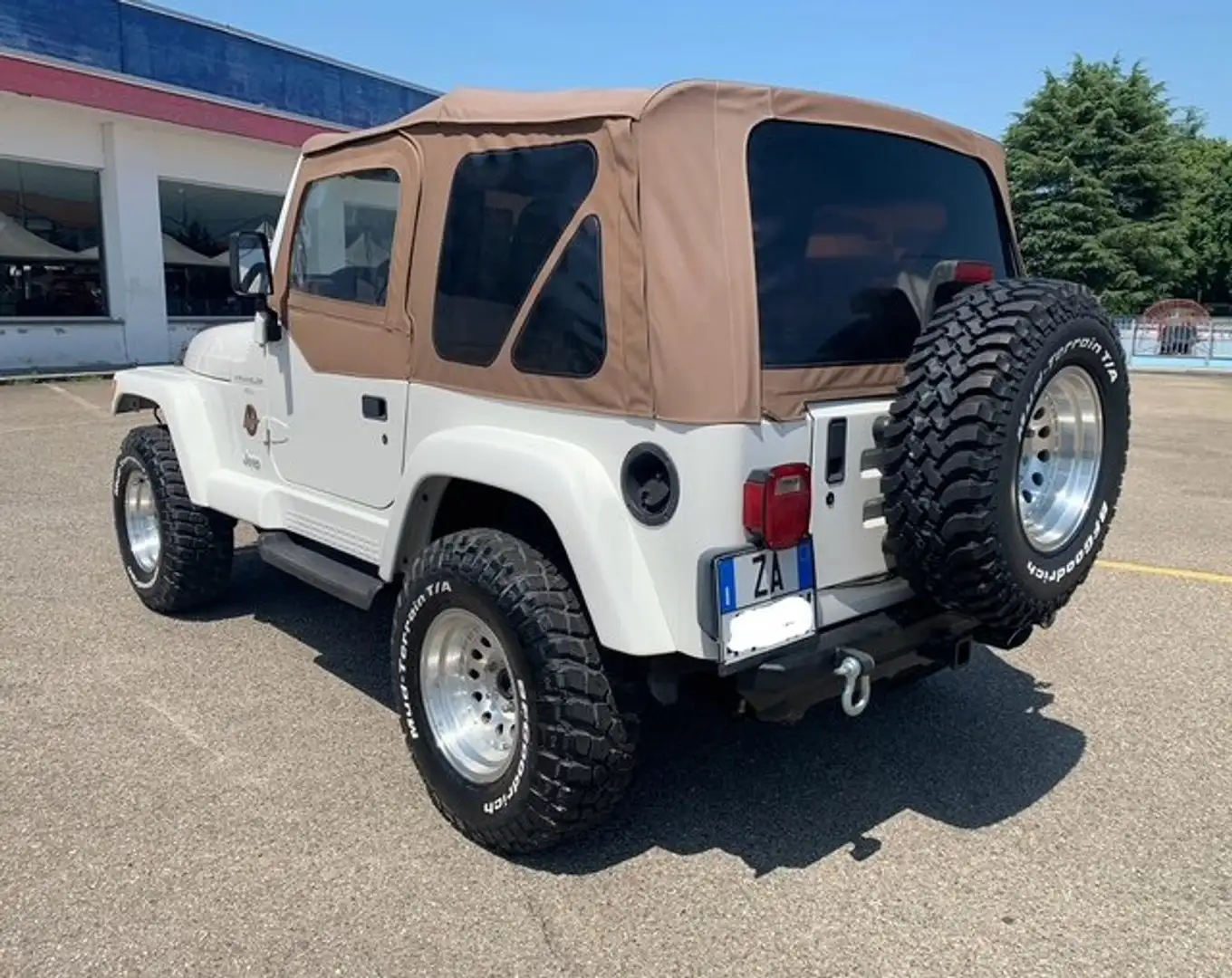 Jeep Wrangler Wrangler Soft Top 4.0 Sahara Bianco - 2