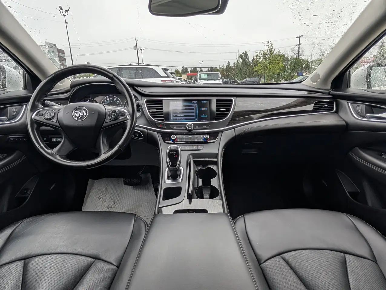 Buick Lacrosse снимка Buick Lacrosse