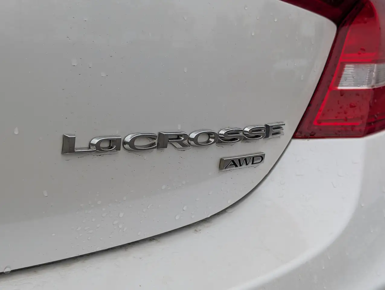 Buick Lacrosse снимка Buick Lacrosse