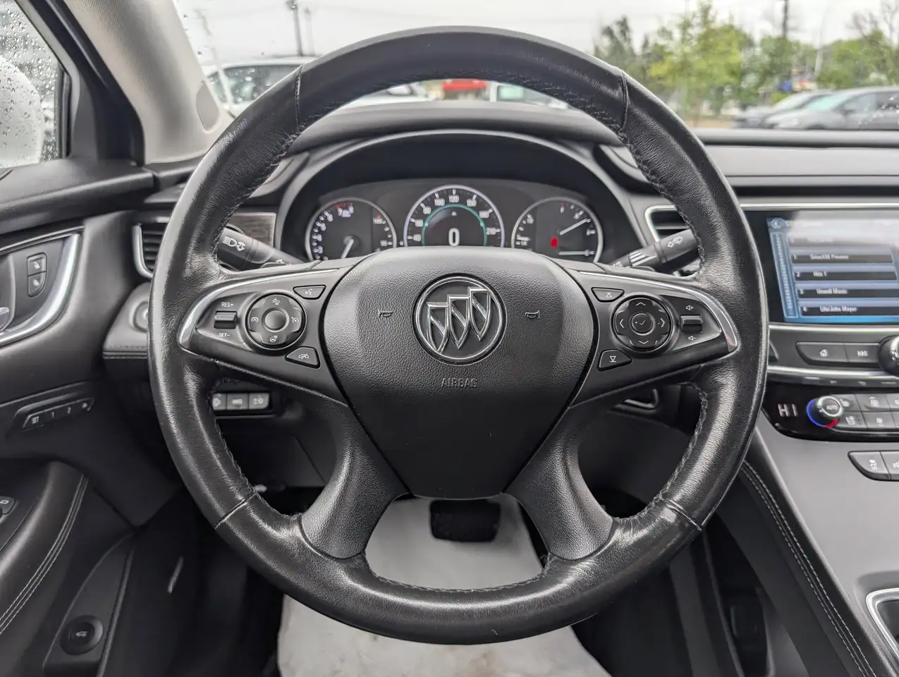Buick Lacrosse снимка Buick Lacrosse