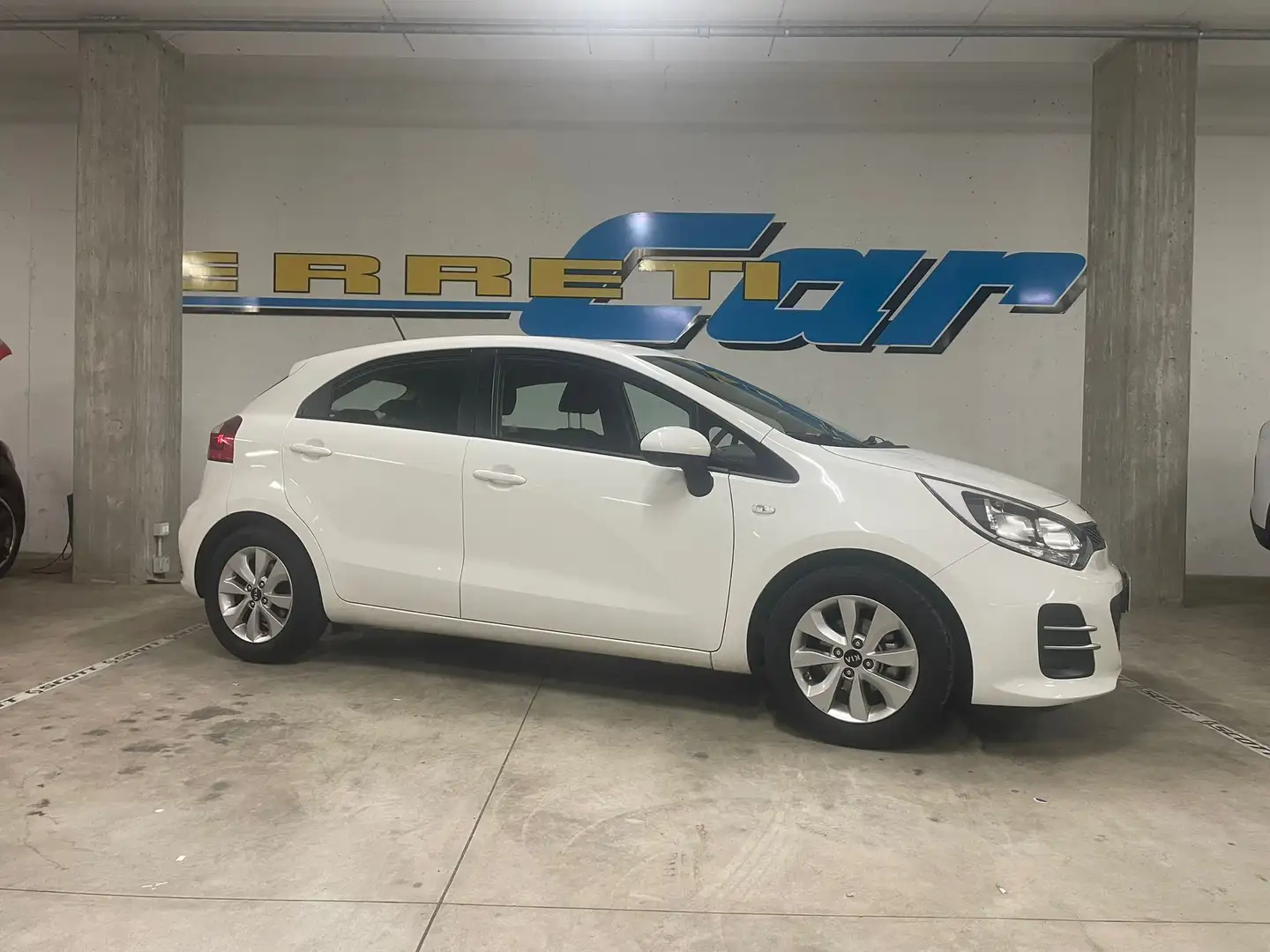 Kia Rio 1.1 CRDi Active Collection E6 Bianco - 1