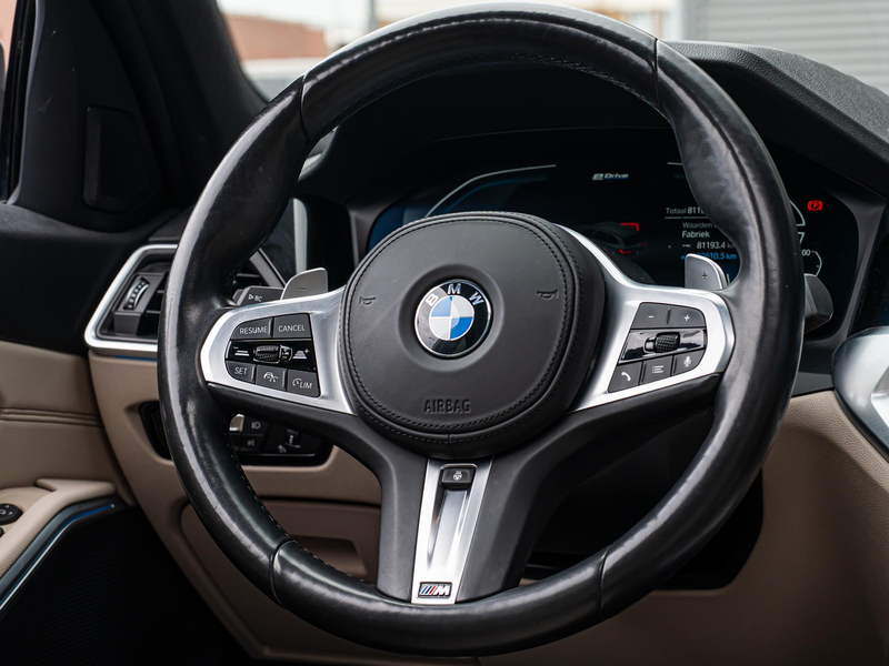 BMW 330 330e Touring M Sport Pano Camera ACC — photo 13