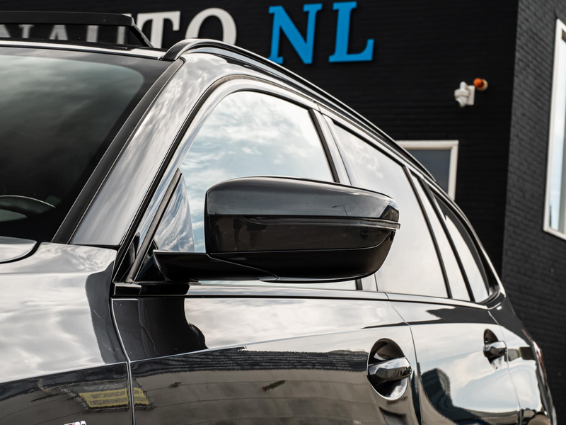 BMW 330 330e Touring M Sport Pano Camera ACC — photo 28