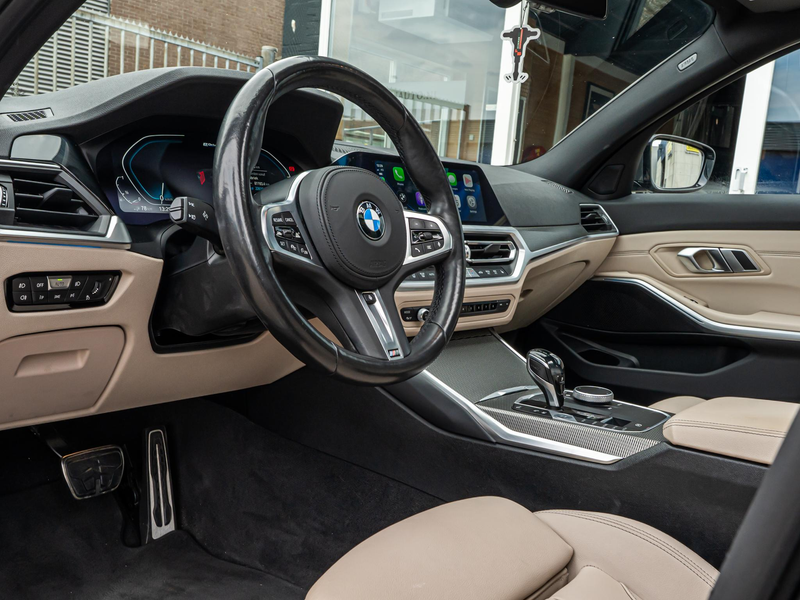 BMW 330 330e Touring M Sport Pano Camera ACC — photo 31