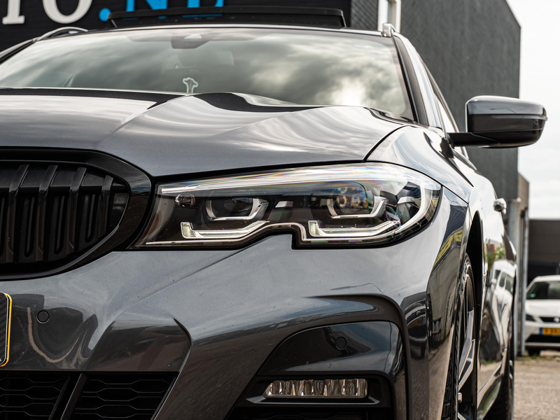 BMW 330 330e Touring M Sport Pano Camera ACC — photo 24