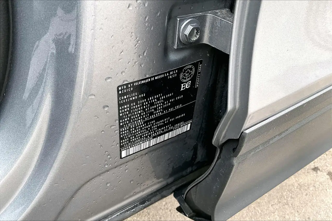 Volkswagen Tiguan снимка Volkswagen Tiguan