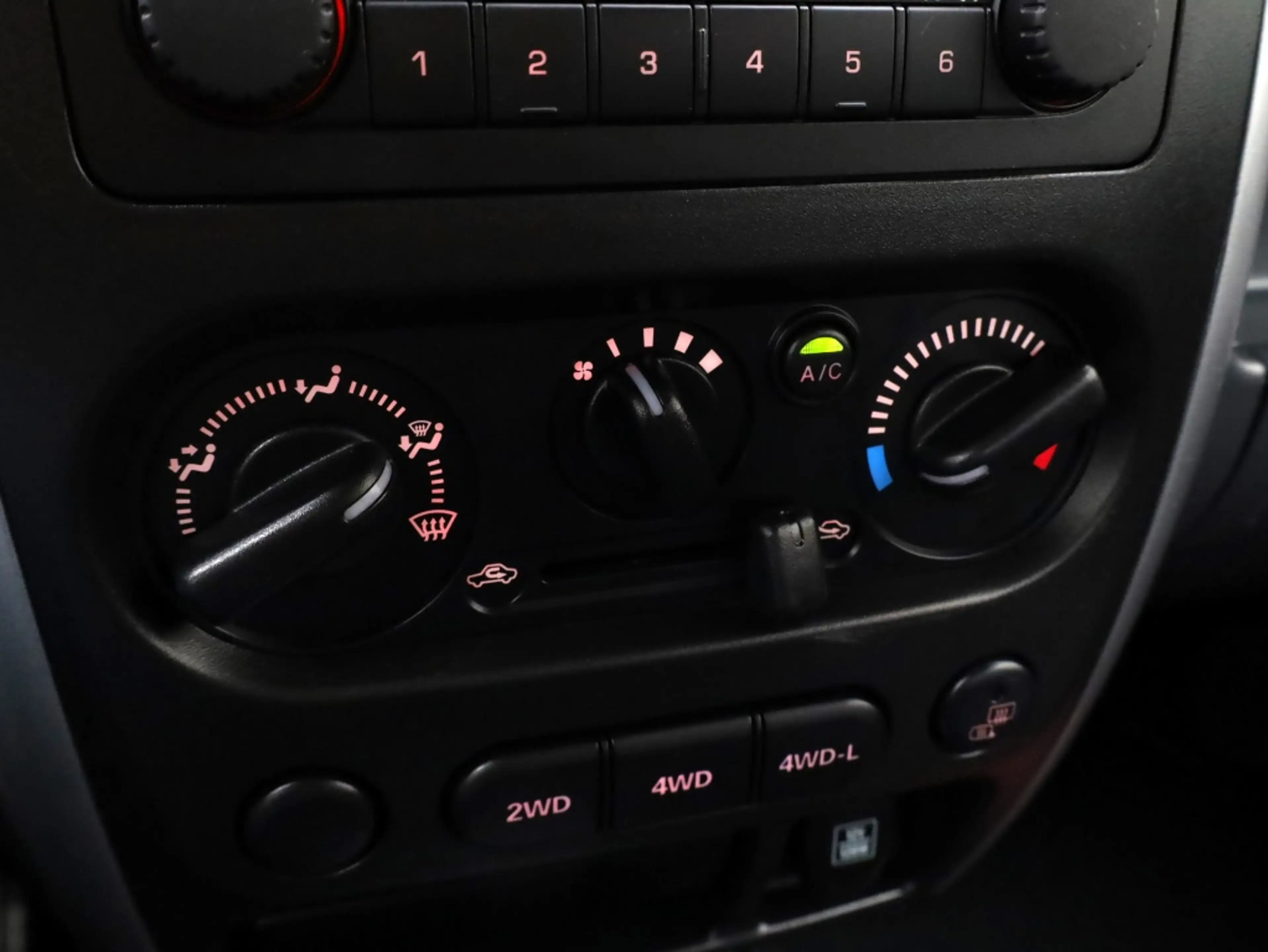 Suzuki Jimny 1.3 Exclusive 4x4 AUTOMAAT | Leder | Airco | Trekh — photo 19