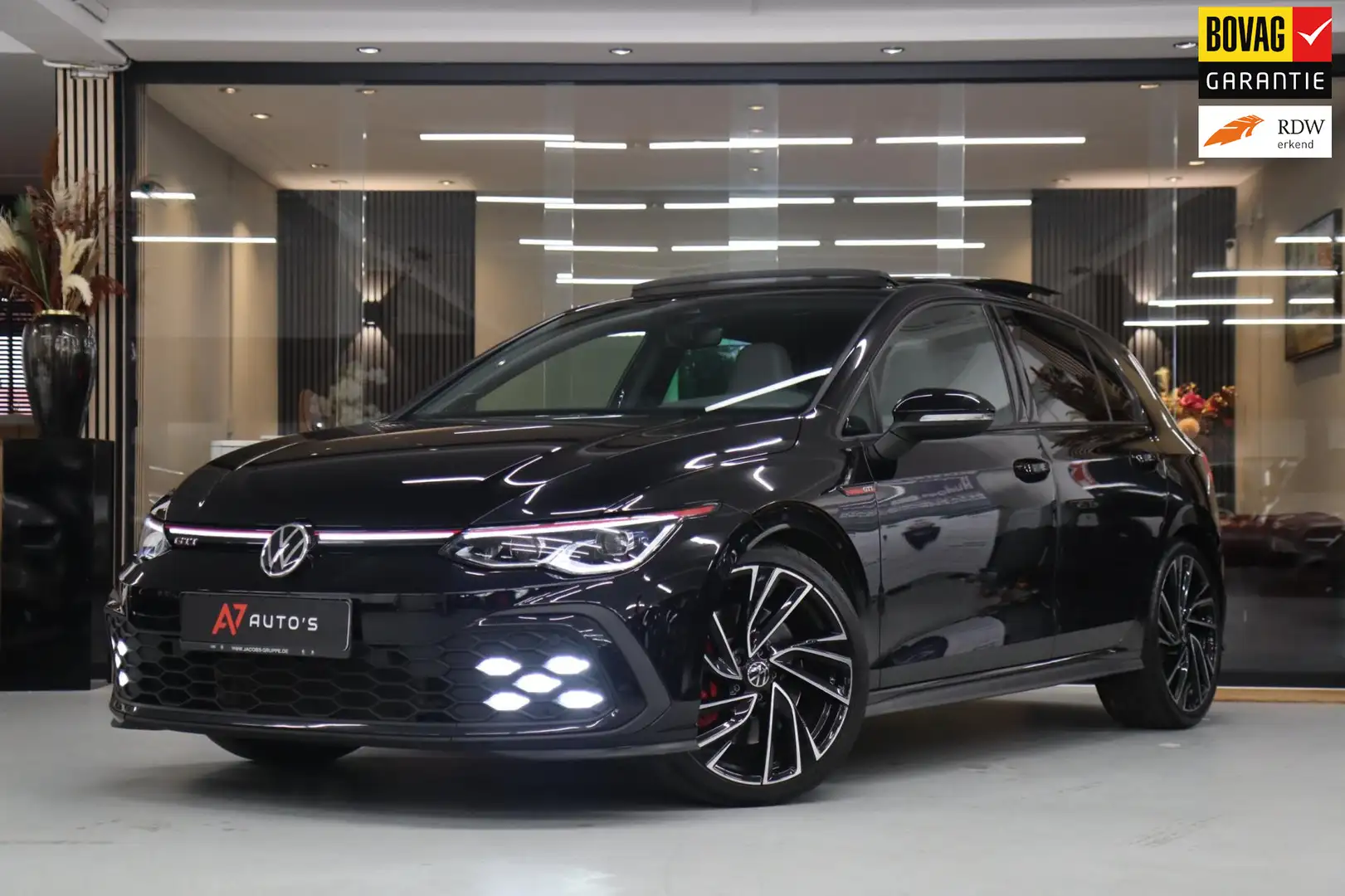 Volkswagen Golf GTI 2.0 TSI PANO/LEER/KEYLESS/IQ-LIGHT Zwart - 1