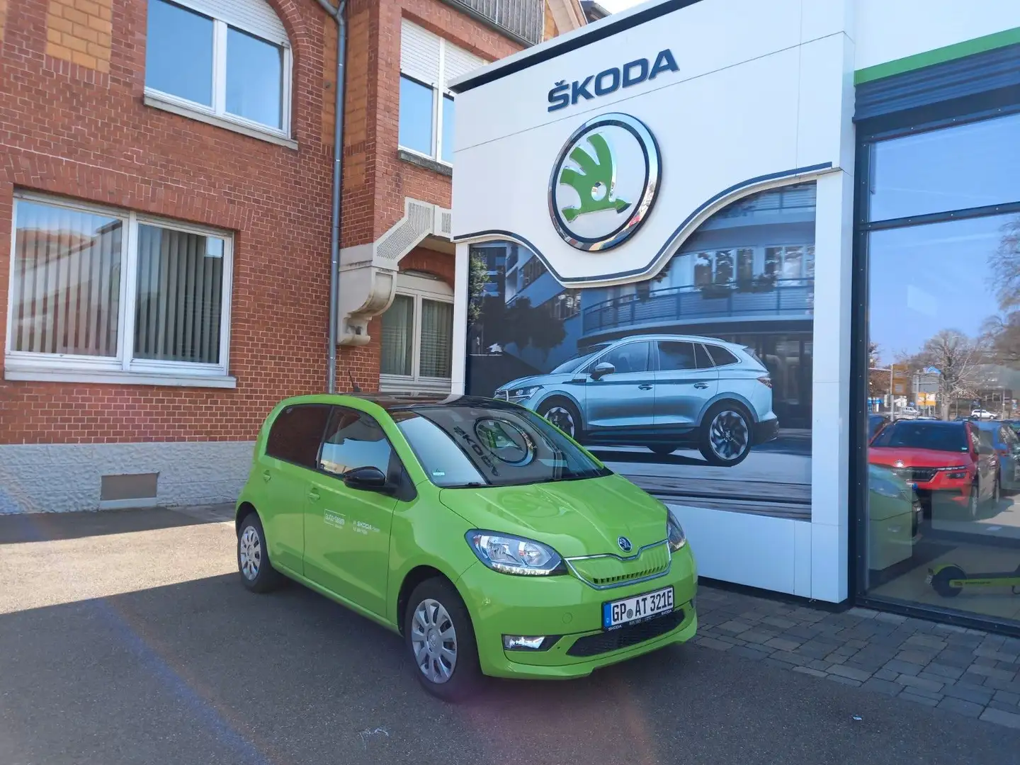 Skoda Citigo e iV Best of, SH, TEMPO, DAB+, PDC, CLIMA Grün - 1