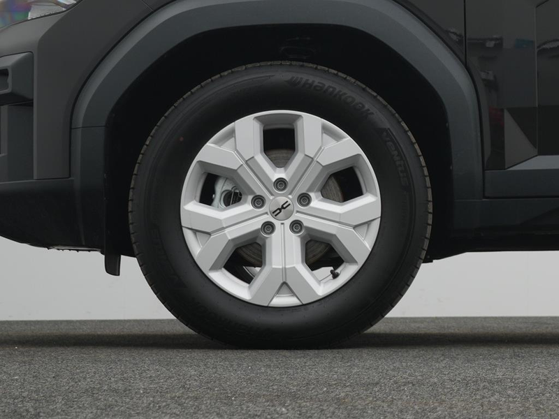 Dacia Bigster Essential mild hybrid 140 — photo 7